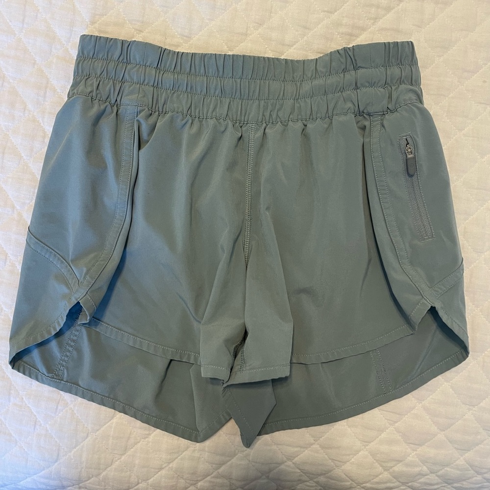 Gatsby blue Lululemon shorts size 6